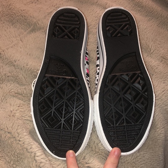 NWT Converse Slip Ons, Juniors 3 (Woman’s 6.5) - Picture 5 of 8